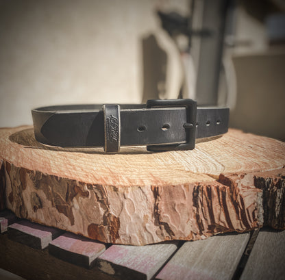 The 'Everyday' Blackout Leather Belt